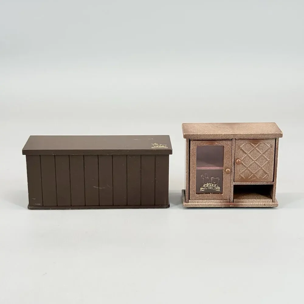 Bandai Lil Woodzeez Maple Town Story Dollhouse Furniture & Cow Family Mixed Lot